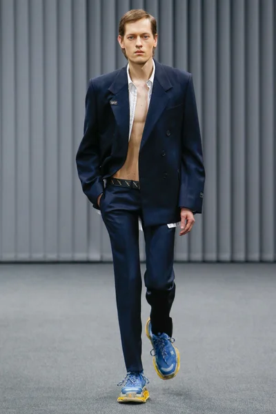 Look 6